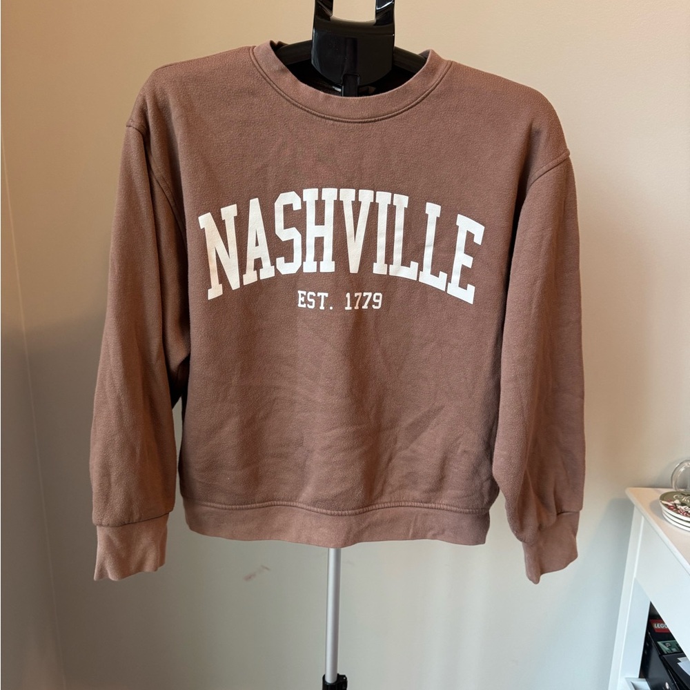 Brown Nashville Graphic Crewneck Sweatshirt  from Altar’d State size M